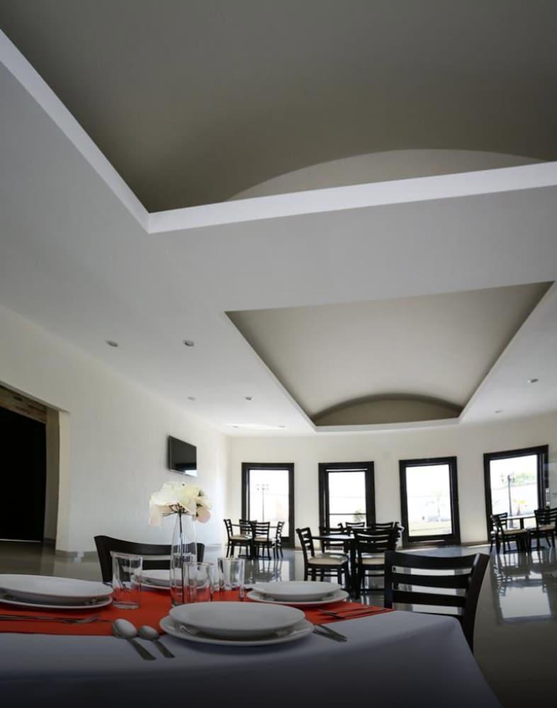 Hotel Victoria Inn San Juan del Río Kültér fotó